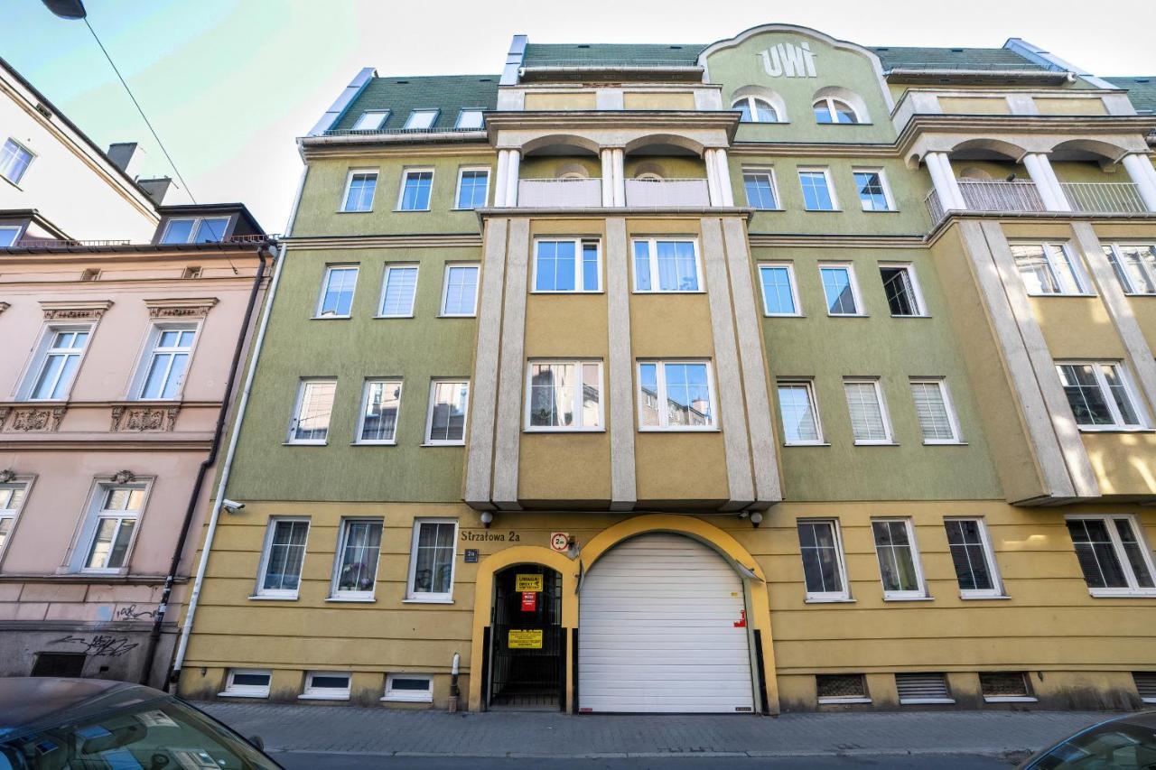 Beautiful & Spacious Strzalowa Near Centre By Renters Apartment *